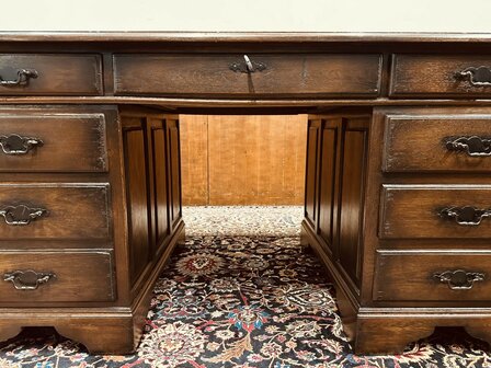 Antiek-Engels-Bureau