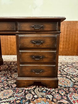 Antiek-Engels-Bureau