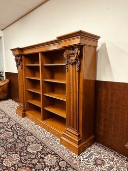 Engelse-Klassieke-Boekenkast