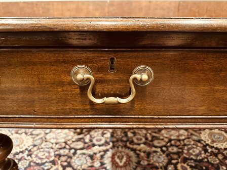 Oude-Engelse-Schrijftafel