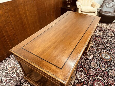 Klassiek-Engels-Eichholtz-Bureau