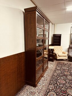 Oud-Engelse-Globe-Wernicke-Boekenkast