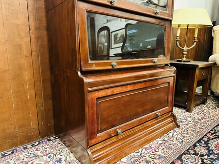 Klassieke-Globe-Wernicke-Boekenkast