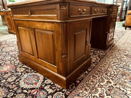 Chesterfield-Engels-Bureau-Partnerdesk