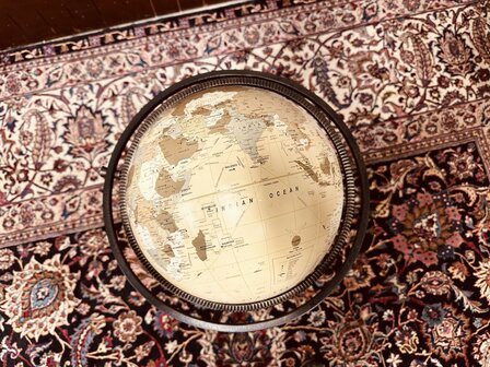 Globe-Op-Standaard