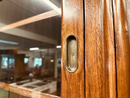 Klassiek-Engelse-Bibliotheekkast