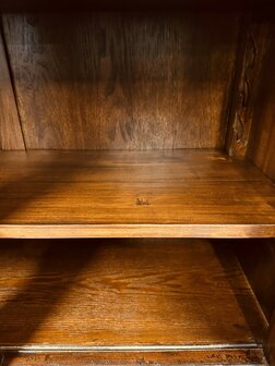 Klassiek-Engelse-Bibliotheekkast