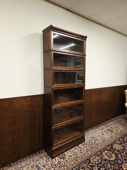 Globe-wernicke-boekenkast-kast-met-glazen-deuren-modulair-barrister-kast