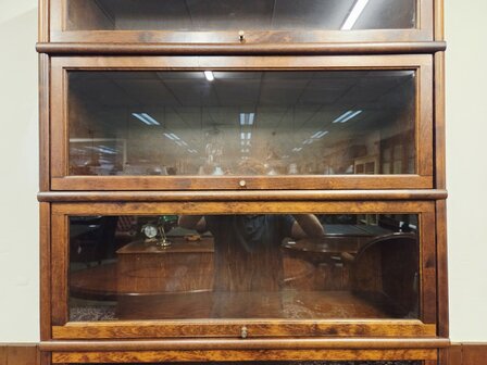 Globe-wernicke-boekenkast-kast-met-glazen-deuren-modulair-barrister-kast-6