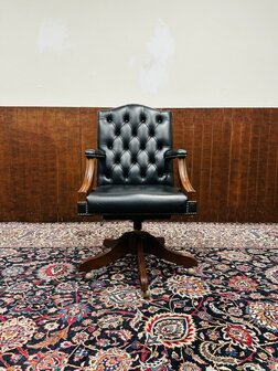 Engelse-President-Chair-Zwart