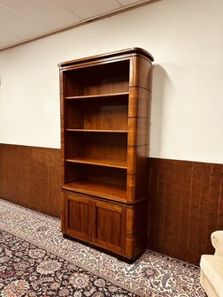 Klassieke-Art-Deco-Boekenkast