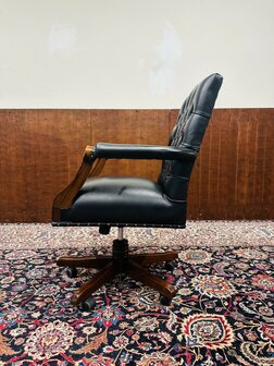 Zwarte-Engelse-Chesterfield-President-Chair
