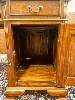 Engels-Klassiek-Bureau-met-Groene-Inleg