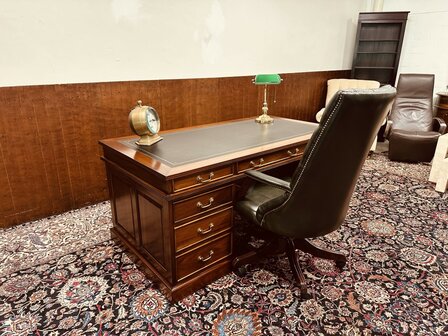 Engels-Klassiek-Bureau-met-Zwarte-Inleg