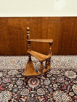 Klassiek-Engels-Antiek-Bibliotheektrap-Trap