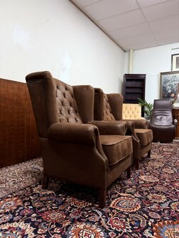 Klassiek-Engels-Chesterfield-Gestofeerde-Fauteuil-Club-Chair-met-Hocker-Poef-4