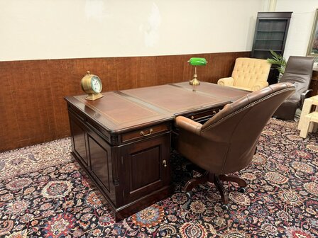 Groot-Klassiek-Engels-Antiek-Bureau-Partnerdesk-Lederen-Inleg-1