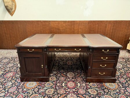 Groot-Klassiek-Engels-Antiek-Bureau-Partnerdesk-Lederen-Inleg-4