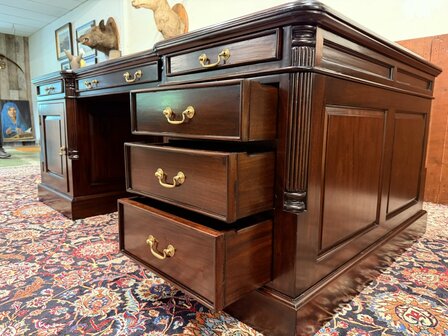 Groot-Klassiek-Engels-Antiek-Bureau-Partnerdesk-Lederen-Inleg-13