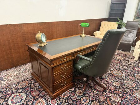 Klassiek-Engels-Antiek-Oud-Bureau-Desk-met-Zwart-Lederen-Inleg-2
