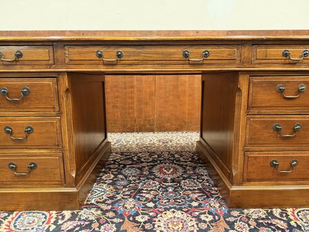 Klassiek-Engels-Antiek-Oud-Eikenhout-Eichholtz-Bureau-Desk-9