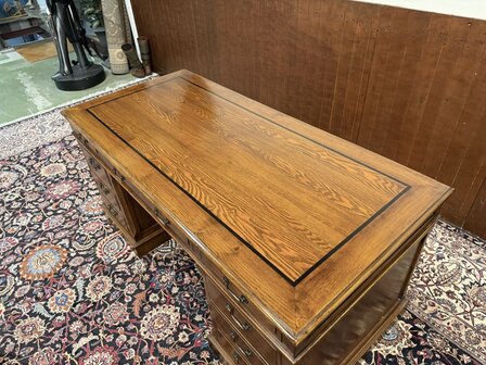 Klassiek-Engels-Antiek-Oud-Eikenhout-Eichholtz-Bureau-Desk-14