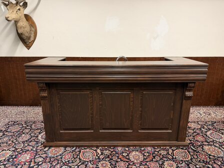 Klassiek-Engels-Antiek-Oud-Chesterfield-Mancave-Bar-Toog-Pubbar-met-Barkrukken