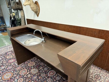 Klassiek-Engels-Antiek-Oud-Chesterfield-Mancave-Bar-Toog-Pubbar-met-Barkrukken