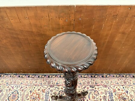 Klassiek-Engels-Antiek-Oud-Chesterfield-Pied-de-stalle-plantenstandaard