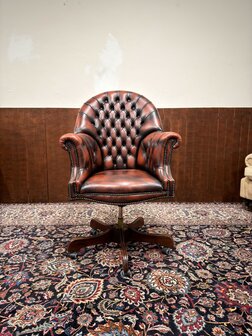 Klassiek-Engels-Antiek-Oud-Springvale-Chesterfield-Bureaustoel-Director-Chair-Oxblood-Leder