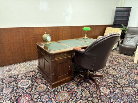 Engels-Klassiek-Oud-Antiek-Chesterfield-Bureau-Desk-Partnerdesk-Groen-Lederen-Inleg
