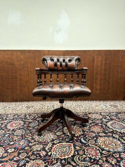 Klassiek-Engels-Antiek-Oud-Chesterfield-Bureaustoel-Captain-Chair
