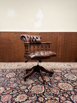 Klassiek-Engels-Antiek-Oud-Chesterfield-Bureaustoel-Captain-Chair
