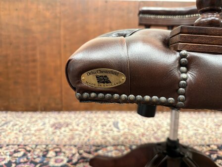 Klassiek-Engels-Antiek-Oud-Chesterfield-Bureaustoel-Captain-Chair
