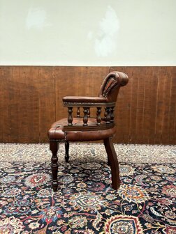 Klassiek-Engels-Antiek-Oud-Chesterfield-Bureaustoel-Chair-Captain-Chair-Stoel