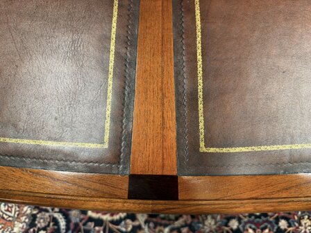 Klassiek-Oud-Antiek-Engels-Chesterfield-Globe-Wernicke-Vergadertafel-Conferentietafel-Tafel-met-Bruin-Lederen-Inleg