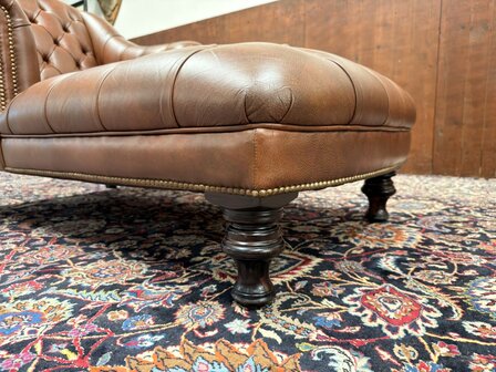 Klassiek-Engels-Antiek-Oud-Chesterfield-Ligbank-Relax-Bank-Chaise-Longue