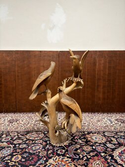 Antiek houtsnijwerk van diverse vogels