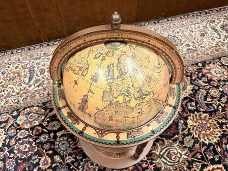 Klassiek-Oud-Antiek-Italiaans-Zoffoli-Bar-Drank-Globe-Barglobe-Weredbol-Vloermodel
