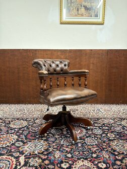 Engels-Klassiek-Oud-Antiek-Chesterfield-Bureaustoel-Office-Chair-Captain-Chair
