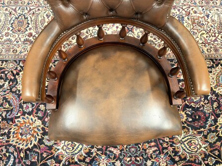 Engels-Klassiek-Oud-Antiek-Chesterfield-Bureaustoel-Office-Chair-Captain-Chair