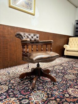 Engels-Klassiek-Oud-Antiek-Chesterfield-Bureaustoel-Office-Chair-Captain-Chair