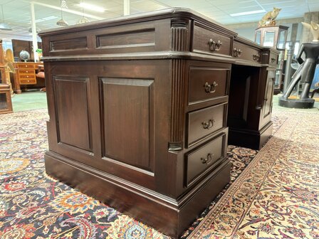 Engels-Klassiek-Oud-Antiek-Chesterfield-Bureau-Desk-Partnerdesk-Met-Groen-Olijf-Olijfgroen-Lederen-Inleg