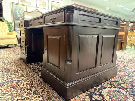 Engels-Klassiek-Oud-Antiek-Chesterfield-Bureau-Desk-Partnerdesk-Met-Groen-Olijf-Olijfgroen-Lederen-Inleg