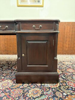 Engels-Klassiek-Oud-Antiek-Chesterfield-Bureau-Desk-Partnerdesk-Met-Groen-Olijf-Olijfgroen-Lederen-Inleg