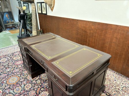 Engels-Klassiek-Oud-Antiek-Chesterfield-Bureau-Desk-Partnerdesk-Met-Groen-Olijf-Olijfgroen-Lederen-Inleg