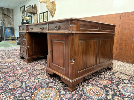 Engels-Klassiek-Antiek-Oud-Chesterfield-Bureau-Desk-Partnerdesk-Met-Groen-Olijf-Olijfgroen-Lederen-Inleg