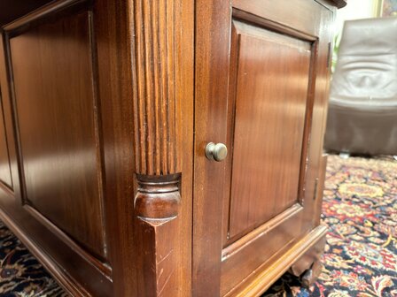 Engels-Klassiek-Antiek-Oud-Chesterfield-Bureau-Desk-Partnerdesk-Met-Groen-Olijf-Olijfgroen-Lederen-Inleg