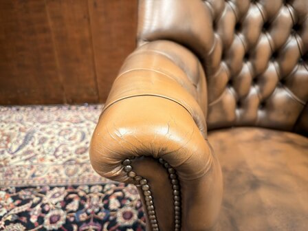 Klassiek-Oud-Engels-Antiek-Chesterfield-Bureaustoel-Director-Chair-in-Bruin-Leder