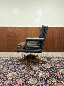 Klassiek-Oud-Antiek-Engels-Chesterfield-Zwart-Lederen-Bureaustoel-President-Chair